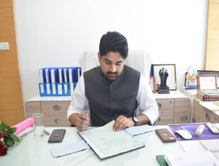 स्मार्ट सिटी सीईओ गौरव बैनल ने बुधवार को पदभार संभाला।