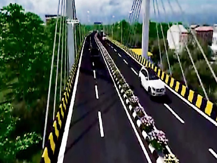 रांची में ट्रैफिक जाम से लोगों को राहत देने के लिए रातू रोड एलिवेटेड कॉरिडोर और सिरमटोली-मेकॉन एलिवेटेड कॉरिडोर का काम शुरू हो चुका है। - Dainik Bhaskar