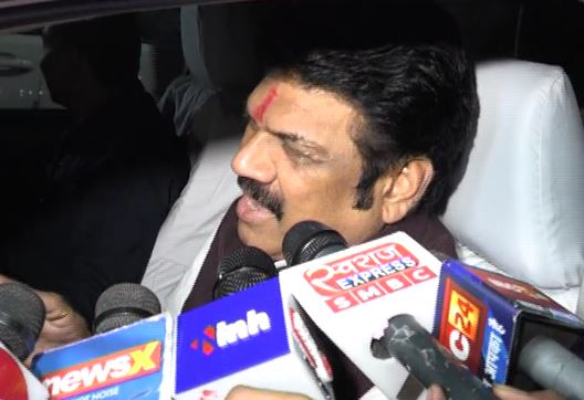 राजस्व एवं परिवहन मंत्री गोविन्द सिंह राजपूत से जब पूछा गया कि क्या इस बैठक में विभागों के कामकाज को लेकर भी चर्चा होगी तो वे बोले- सब ठीक है ऑल इज वेल।