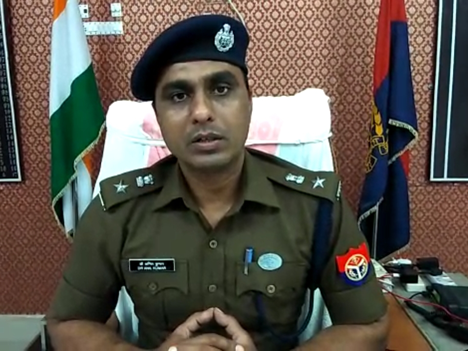 एसपी ने वड़ोदरा से लुटेरे की गिरफ्तारी का खुलासा किया।
