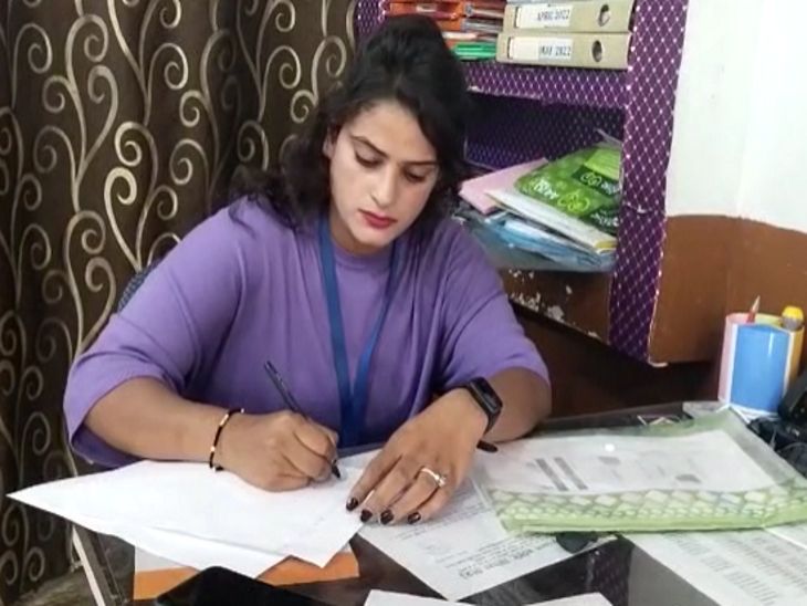 चाइल्ड लाइन की काउंसलर दीपा शर्मा ने कहा- काउंसलिंग के दौरान बहुत सी बातें लड़की ने बताईं।