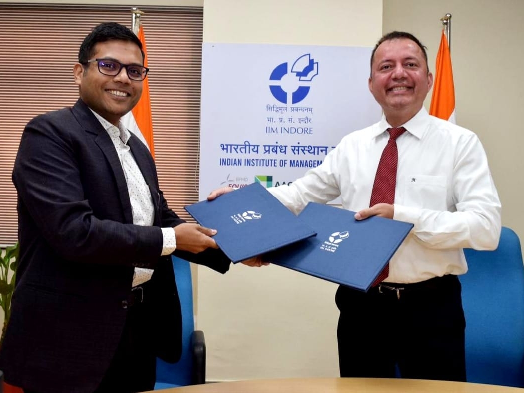 IIM Director Himanshu Rai and Collector Rishi Garg signed MoU | IIM ...