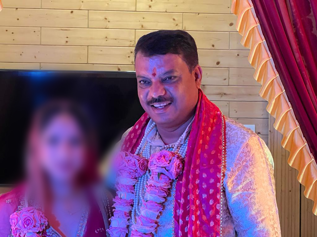 विधायक ने पीड़िता से शादी की थी। उनकी और भी पत्नियां रही हैं। विधायक पर कई गंभीर धाराओं में मामला दर्ज किया गया है।