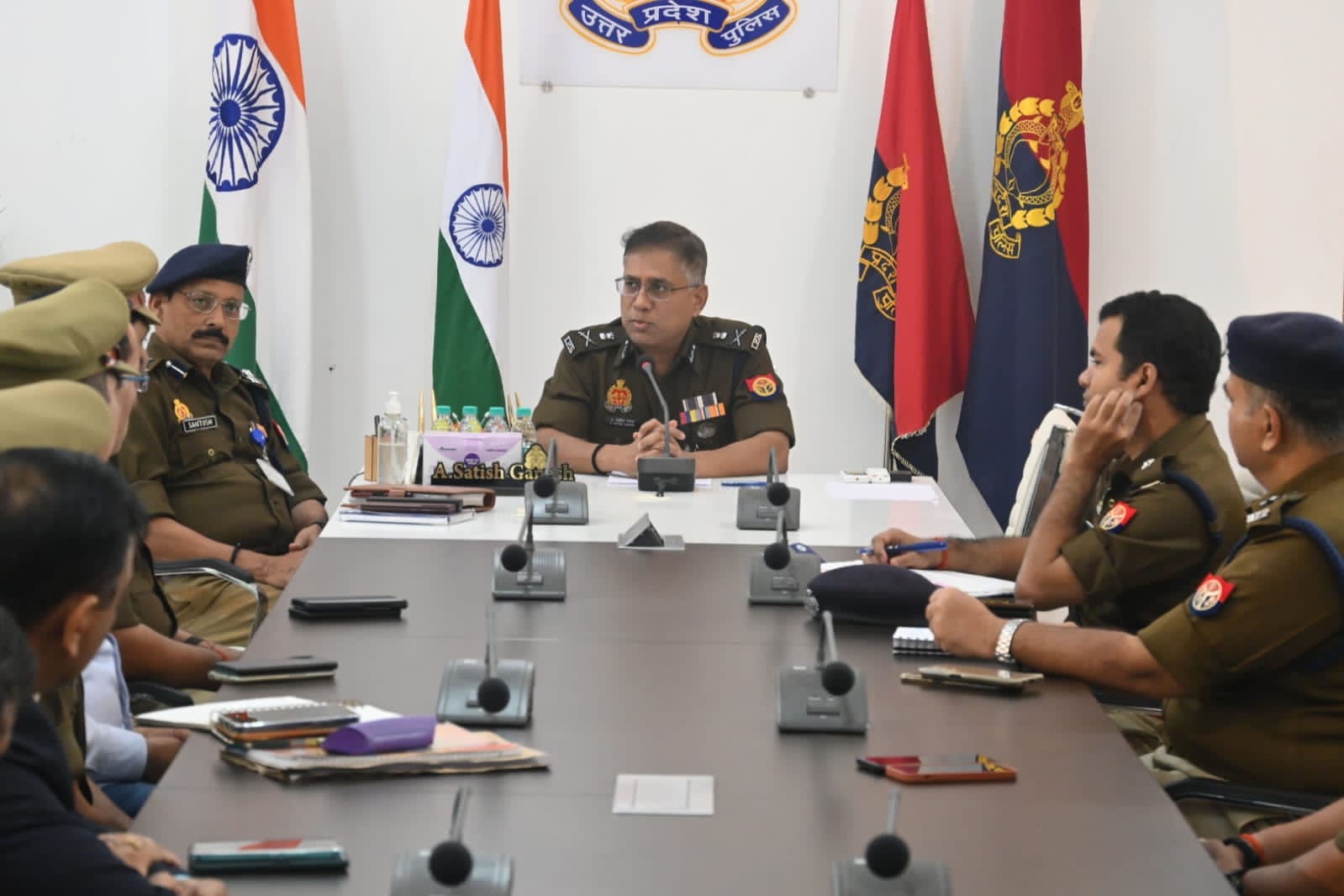 पुलिस कमिश्नर ए. सतीश गणेश ने बताया कि ऑपरेशन पाताललोक के तहत आज SIT और ऑपरेशनल टीम को आगे की रणनीति के बारे में समझाया गया है।