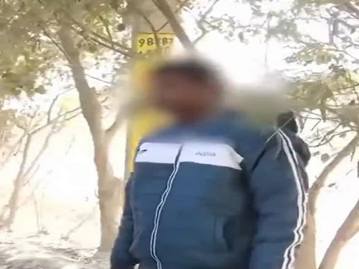 लड़कियों ने जिस व्यक्ति का अपहरण किया, वह आपबीती सुनाते हुए।