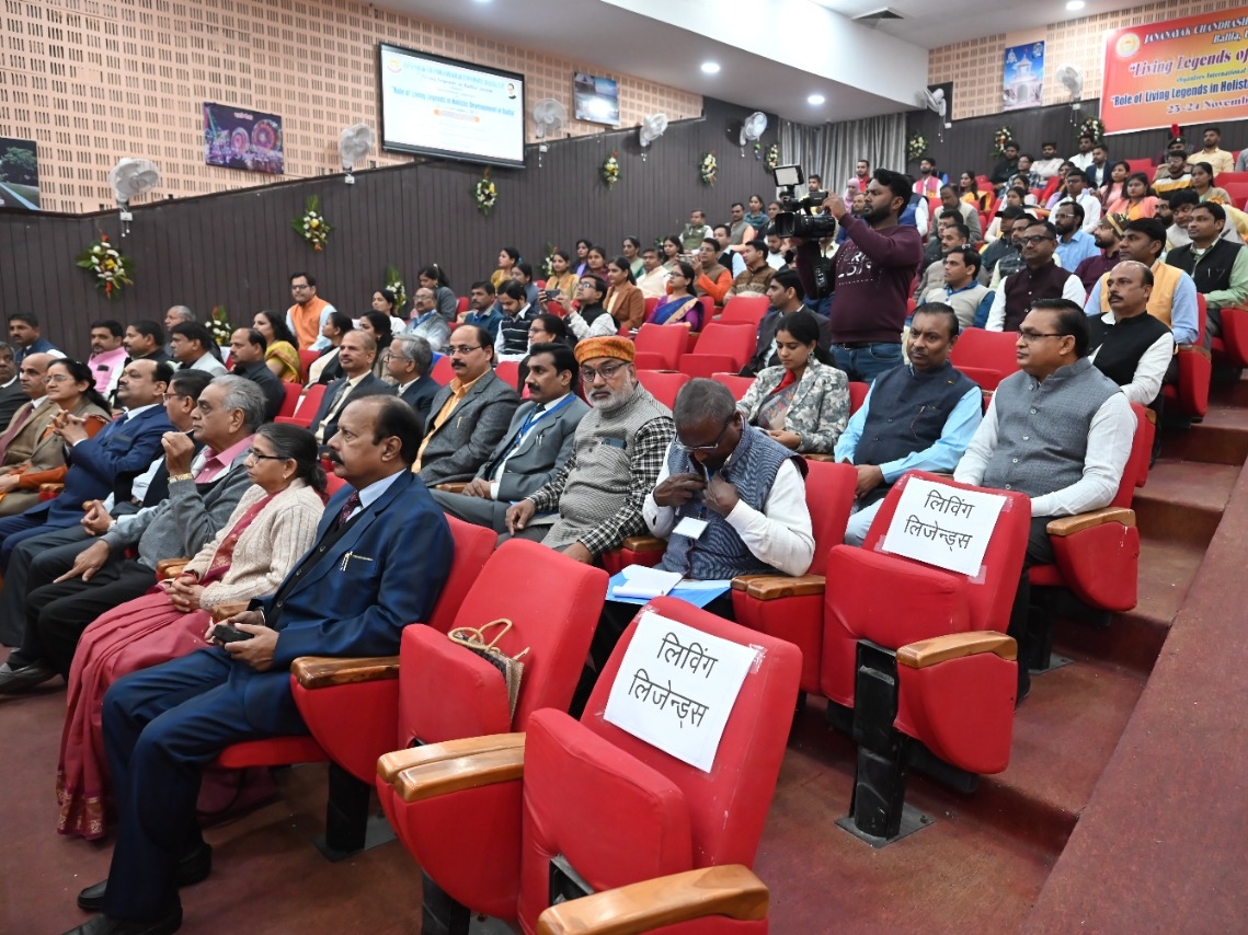 लिविंग लीजेंड्स ऑफ बलिया की कार्यशाला।