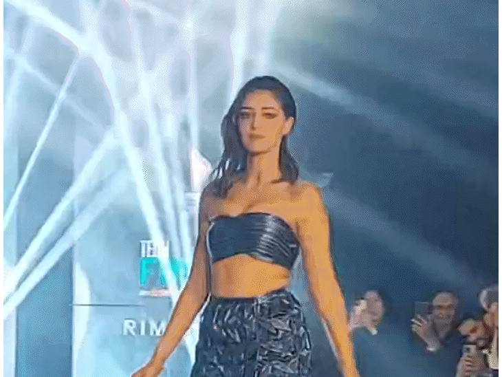 Ananya Pandey ramp walk ,Glamorous seen in blue dress during the event