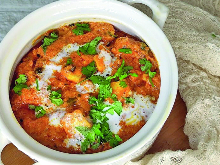 Make delicious Malai Kofta and Dhaba Style Paneer for dinner, try