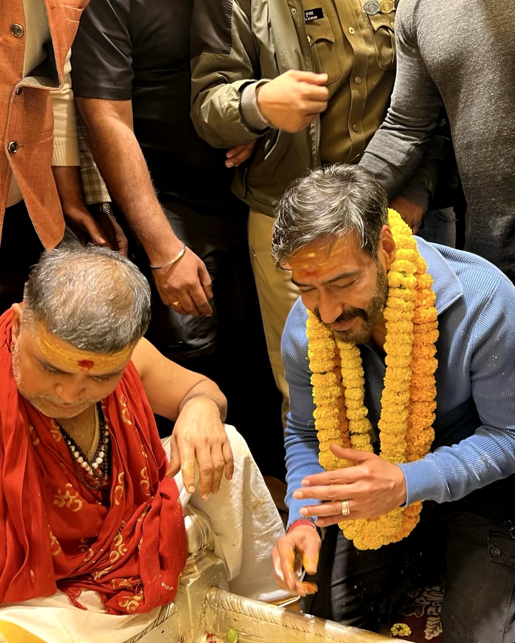 अजय देवगन ने 24 नवंबर को भी बाबा विश्वनाथ के दरबार में हाजिरी लगाई थी।