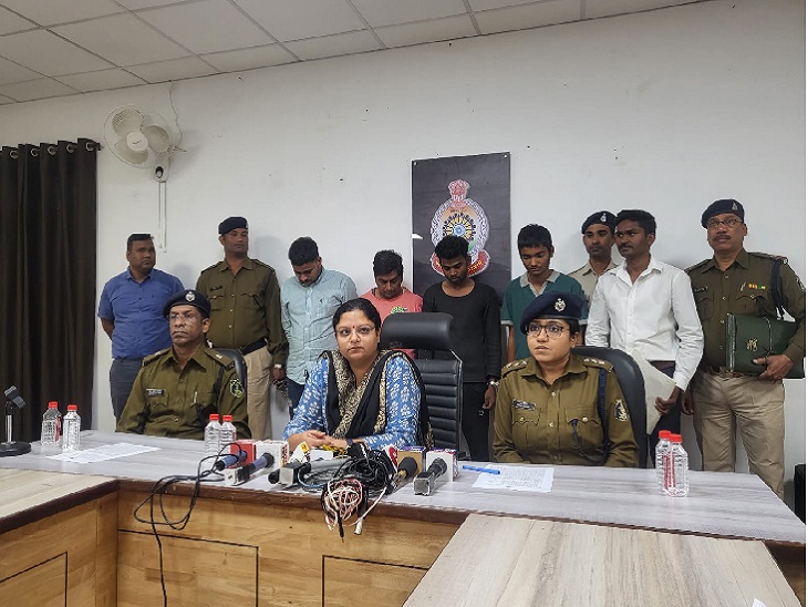 पुलिस ने गिरोह के चार सदस्यों को गिरफ्तार किया है।