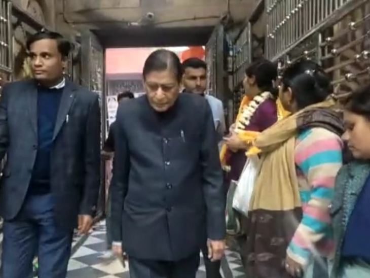 हाई कोर्ट की डबल बैंच प्रदेश सरकार के धर्मार्थ कार्य विभाग द्वारा बनाई जा रही कार्य योजना को परखने के लिए रिटायर्ड जस्टिस सुधीर नारायण को नामित किया था