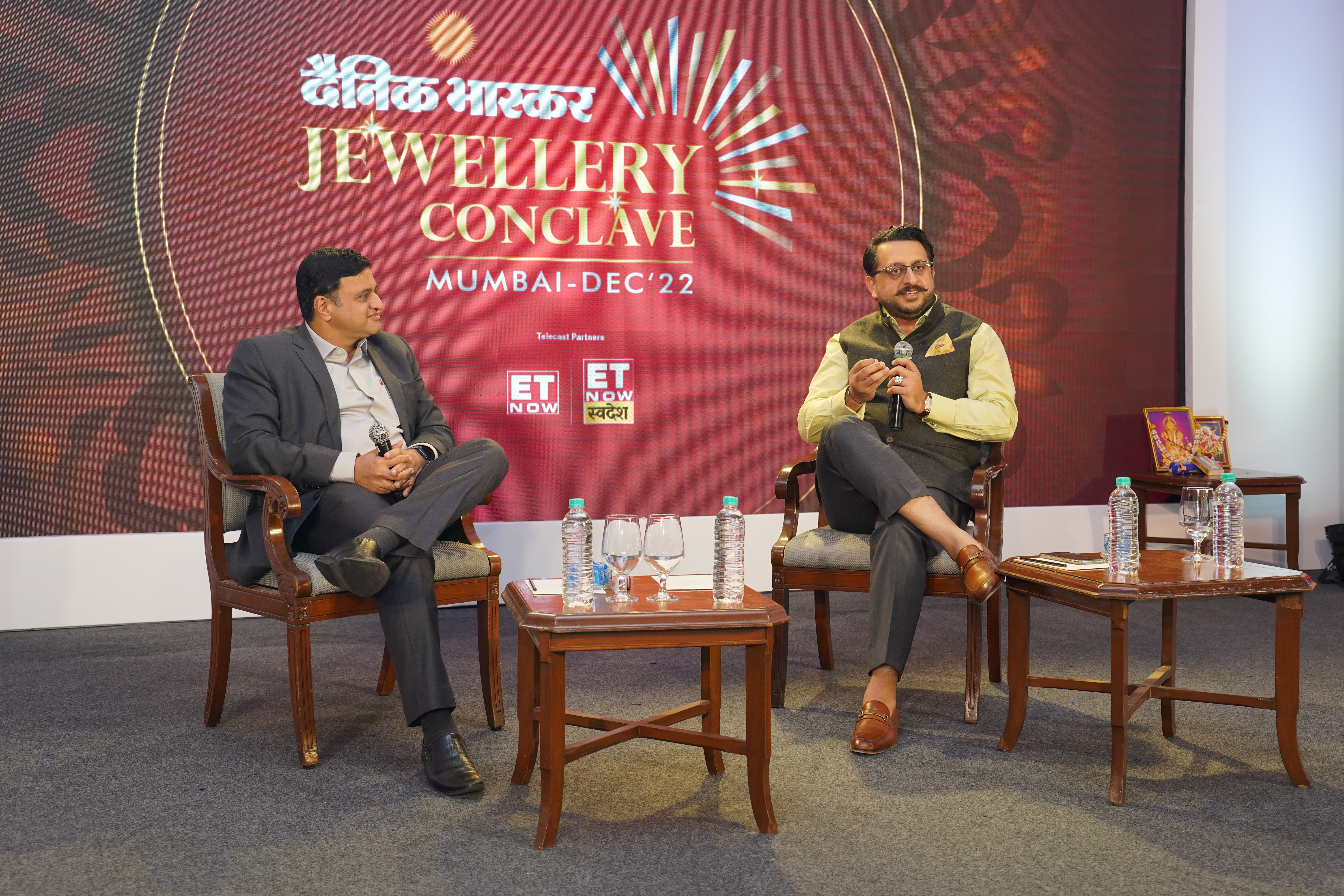 आनंद ज्वेलर्स के एमडी गौरव आनंद (बाएं) और पोपली ग्रुप के MD राजीव पोपली (दाएं)