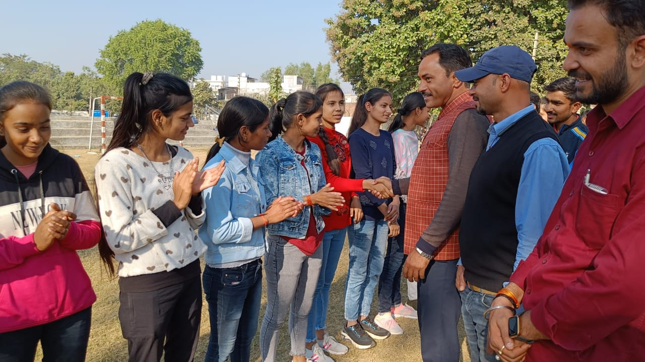 फुटबाल के महिला वर्ग में शारीरिक शिक्षा व पुुरूष में एमबीए विजेता | MBA winner in physical education and male in football women's section 1 How does it work?