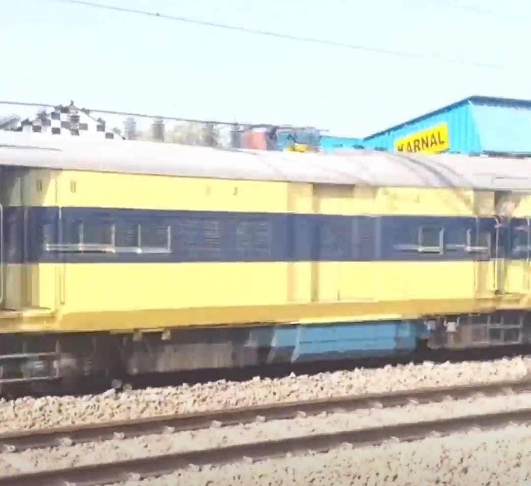 Karnal News, girl student dies after being hit by a train | करनाल में ...