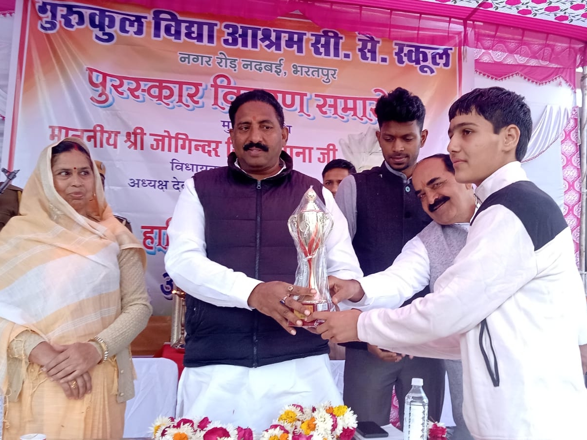 Students honored for winning gold and bronze medals, MLA Awana ...