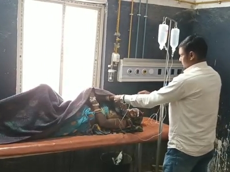 सास ने गुस्से में आकर यूरिया खाया, अस्पताल में कराया गया भर्ती | Mother-in-law got angry and ate urea, admitted to hospital - Dainik Bhaskar