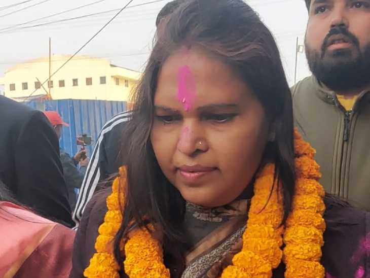 डॉक्टर वसुंधरा लाल बनीं मेयर।