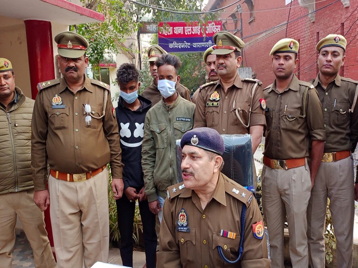 पुलिस ने दोनों आरोपियों को कोर्ट में पेश किया। कोर्ट ने दोनों को जेल भेज दिया।