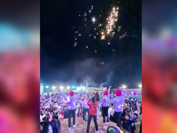 रात 12 बजते ही गूंजा हेप्पी न्यू ईयर, जमकर की आतिशबाजी Rajasthan