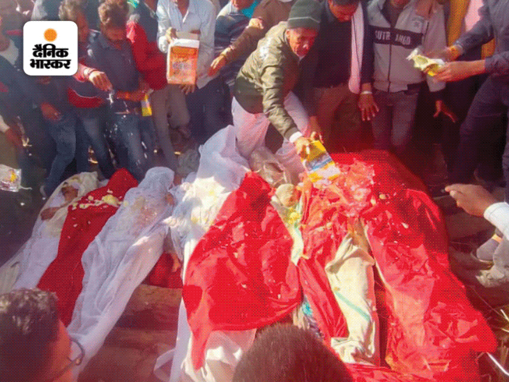 last rites of 8 people were performed on the same funeral pyre in Samod town of Chomu एक ही