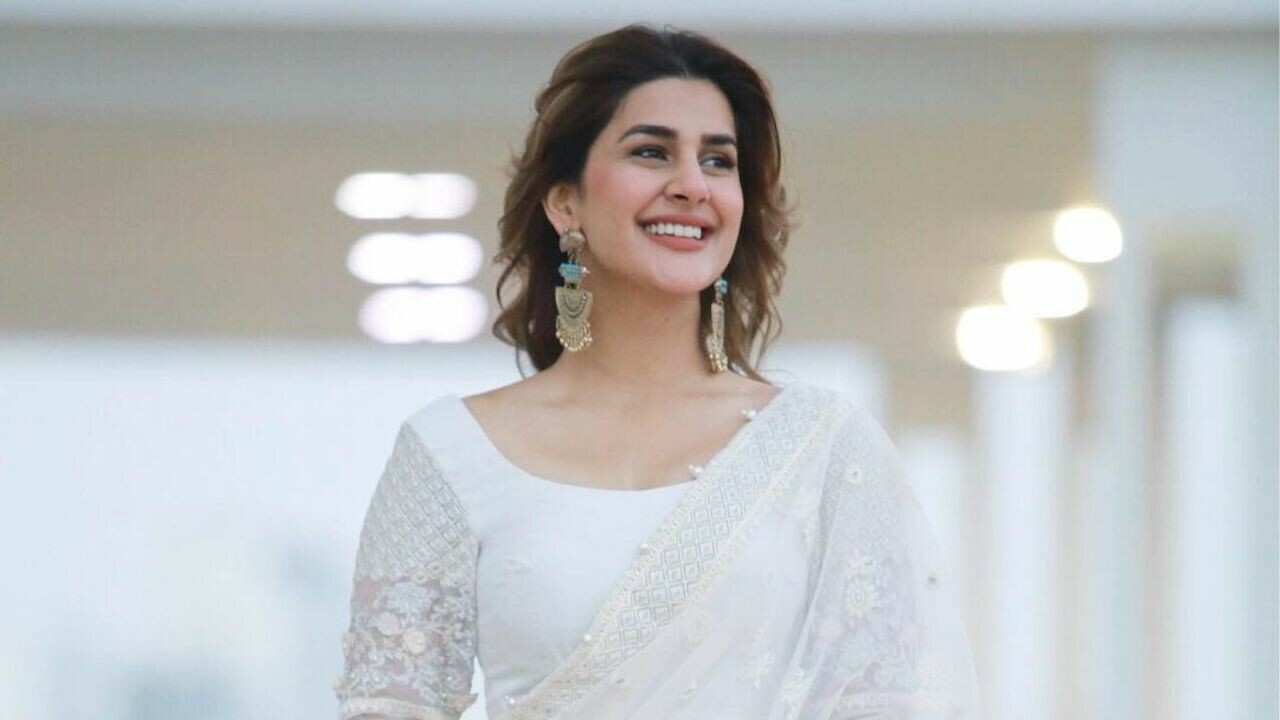 कुब्रा खान ने आदिल को तीन दिन में माफी मांगने और आरोप वापस लेने को कहा है।