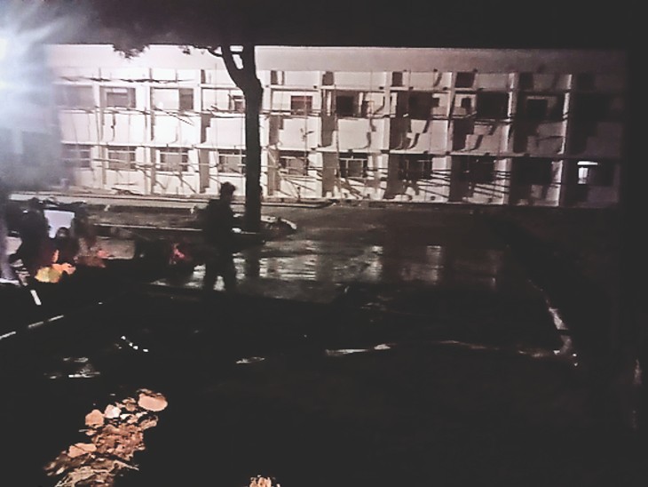 Halogen Burn Construction of new hospital road is being done by burning halogen even ...