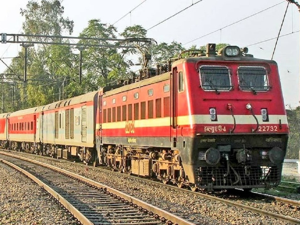 छपरा-बलिया रेलखंड के गौतमस्थान-मांझी स्टेशनों के बीच चल रहा काम, देखिए  ट्रेनों की लिस्ट | Work going on between Gautamsthan-Manjhi stations of  Chhapra-Ballia railway line, see the ...