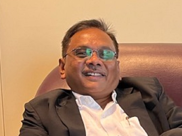 IAS सुधाकर खलखो को लोक आयोग से हटाकर मंत्रालय बुला लिया गया है। - Dainik Bhaskar