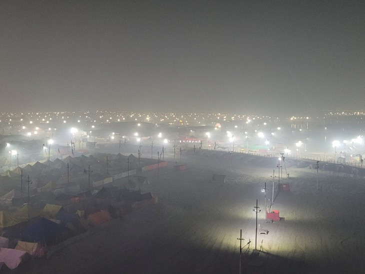 अगर आपने माघ मेले को रात में शास्त्री ब्रिज से नहीं देखा तो कुछ नहीं देखा।
