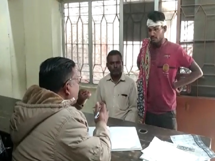 ड्राइवर ने शनिवार को पूरे मामले की शिकायत पुलिस से की है। - Dainik Bhaskar