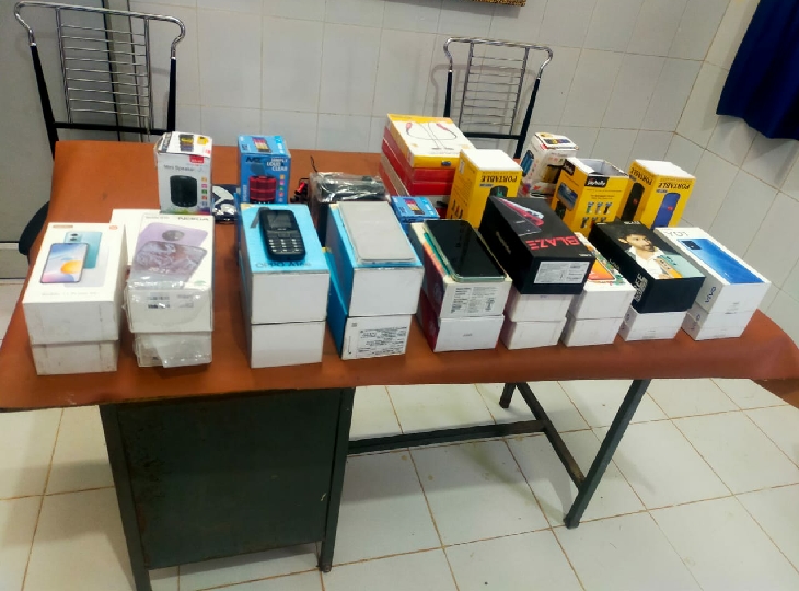 चोरी का सामान। - Dainik Bhaskar