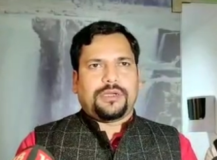 आम आदमी पार्टी के प्रदेश प्रभारी बस्तर दौरे पर हैं। - Dainik Bhaskar