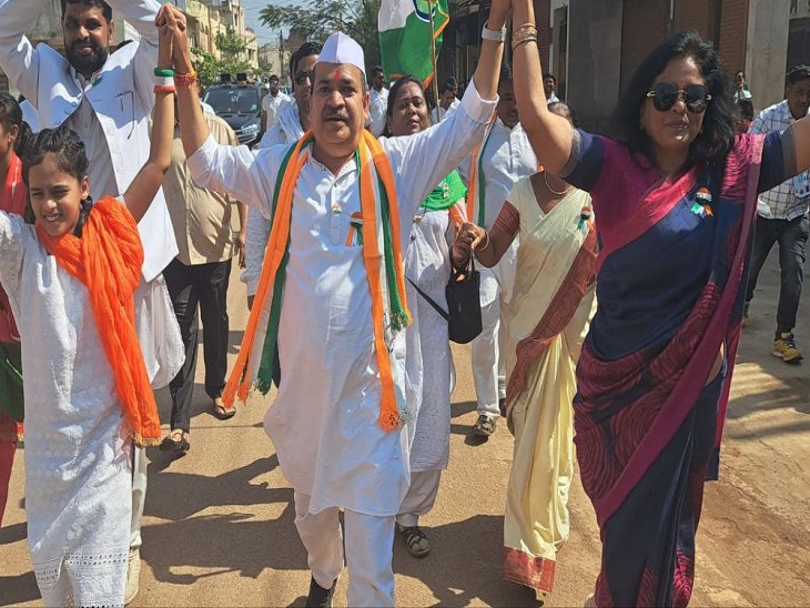 कांग्रेस जिलाध्यक्ष मुकेश चंद्राकर के नेतृत्व में निकली यात्रा