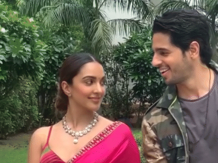 Sidharth Malhotra Announcement Amidst Sidharth-Kiara Advani Wedding Rumours | Bollywood News | शादी की अनाउंसमेंट करने वाले हैं सिद्धार्थ मल्होत्रा!: सोशल मीडिया पर पोस्ट कर लिखा- आज ...
