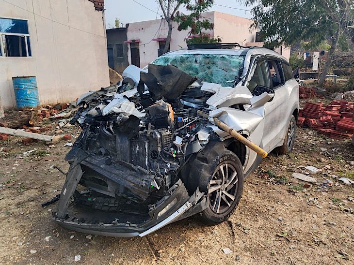 Ajmer (Rajasthan) Road Accident; 4 Injured As Speeding Car Collided ...