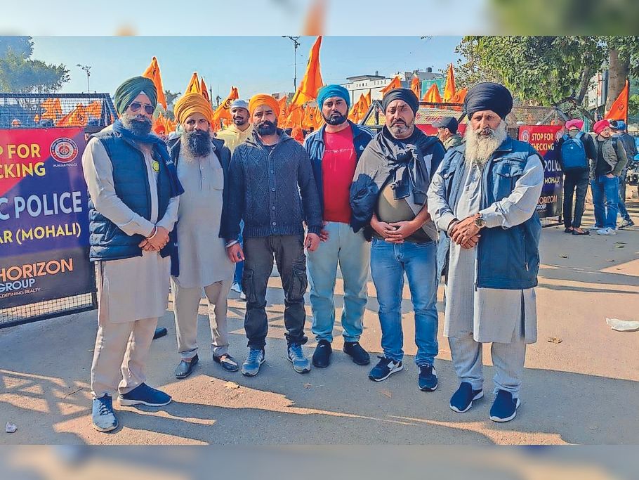Sher-e-Punjab Kisan Union's batch leaves for Mohali front for the ...