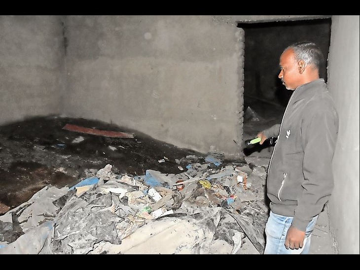 Fire in the upper floor of Bank Mod SBI Main Branch, chaos बड़ा हादसा