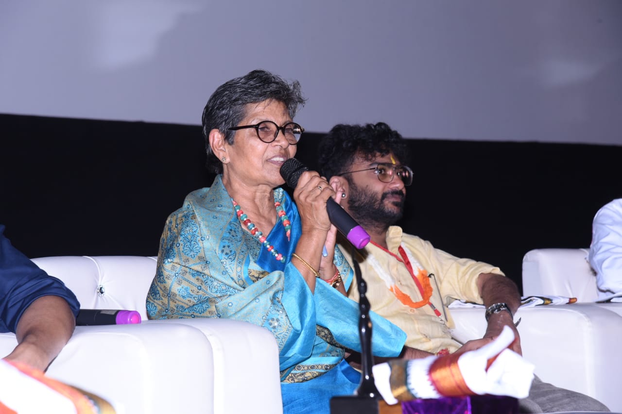 टॉक शो के बाद राष्ट्रीय संस्कृत फिल्म फेस्टिवल के दूसरे दिन संस्कृत भाषा की इसरो के वैज्ञानिकों पर आधारित फिल्म यानम की स्क्रीनिंग हुई।