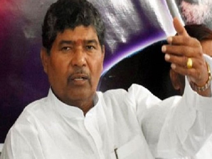 पशुपति पारस अभी केंद्र में मंत्री है और लगातार नीतीश-तेजस्वी सरकार पर हमलावर हैं।