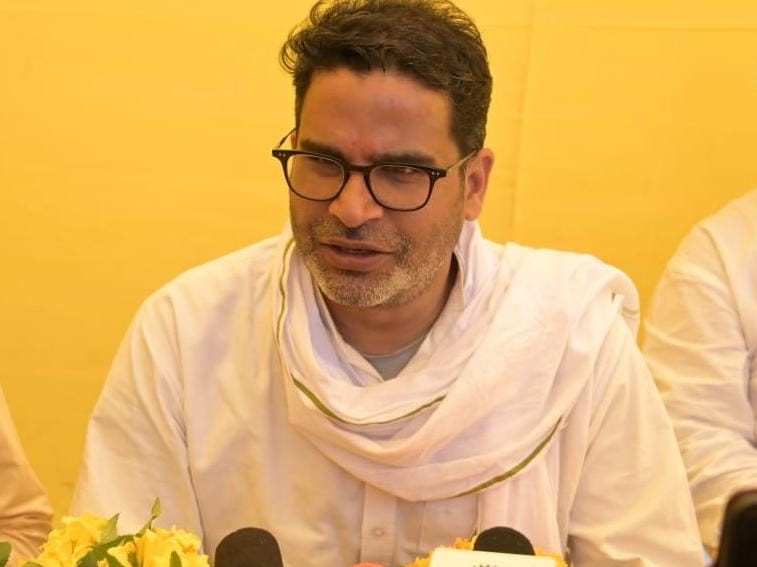 पीके फिलहाल हर मुद्दे को लेकर बिहार सरकार पर हमलावर नजर आ रहे हैं।
