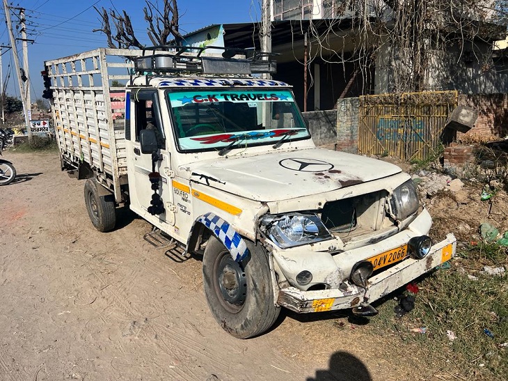 Old man died in MogaKotkapura highway road accident, pickup hit the