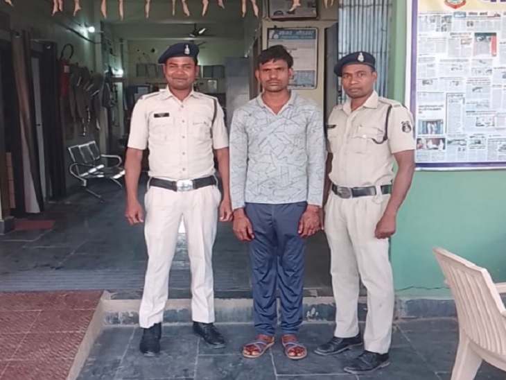 पुलिस ने आरोपी को गिरफ्तार कर लिया है। युवक खैरागढ़ जिले का रहने वाला है।