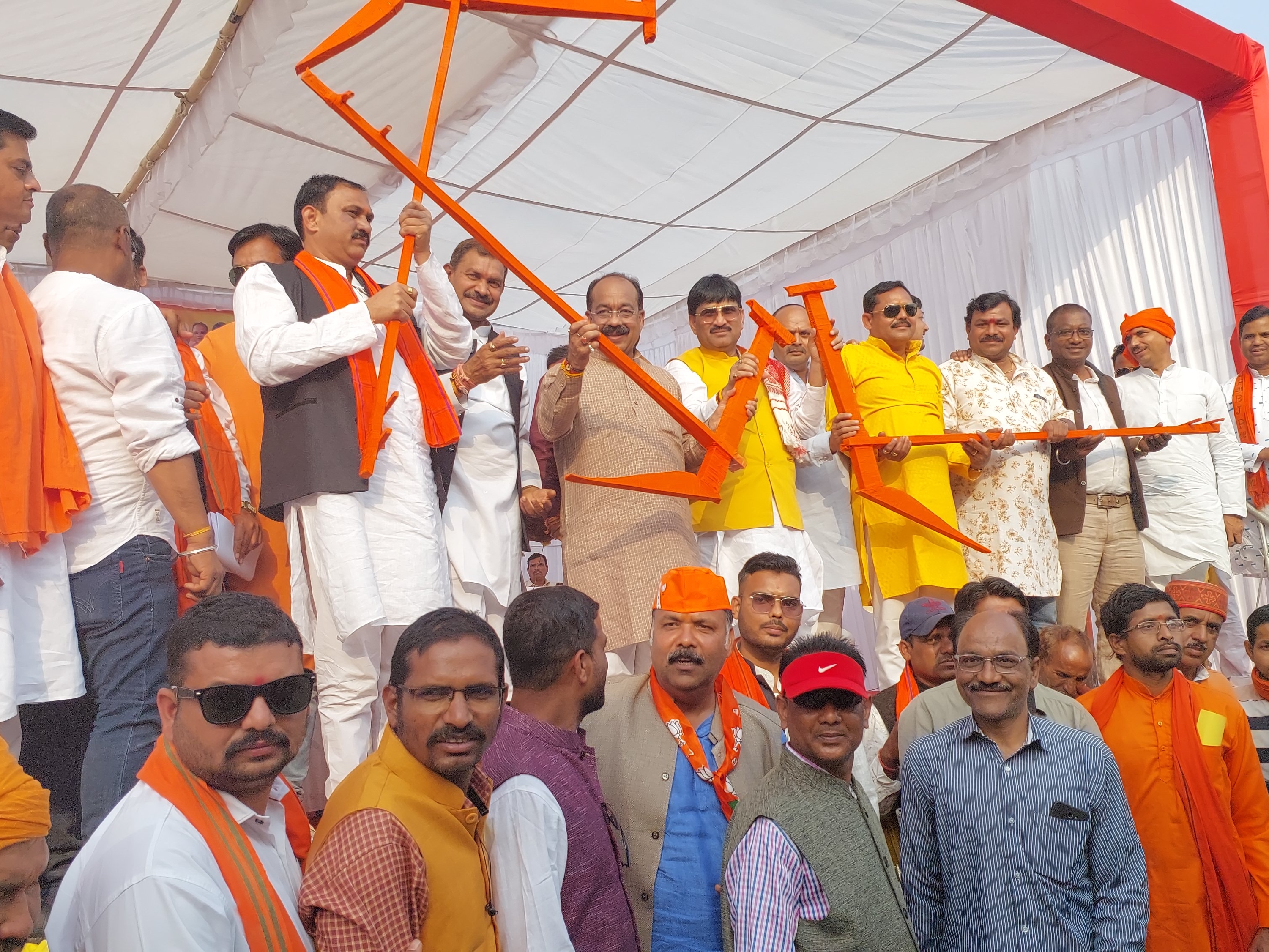 गौरेला-पेंड्रा-मरवाही जिले के मिशन स्कूल मैदान में किसान सभा का आयोजन।