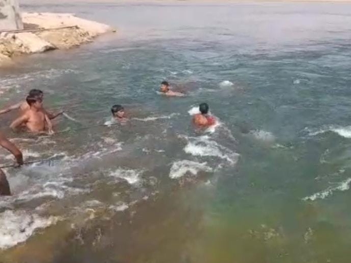 19 year old youth died due to drowning in water, family and police ...