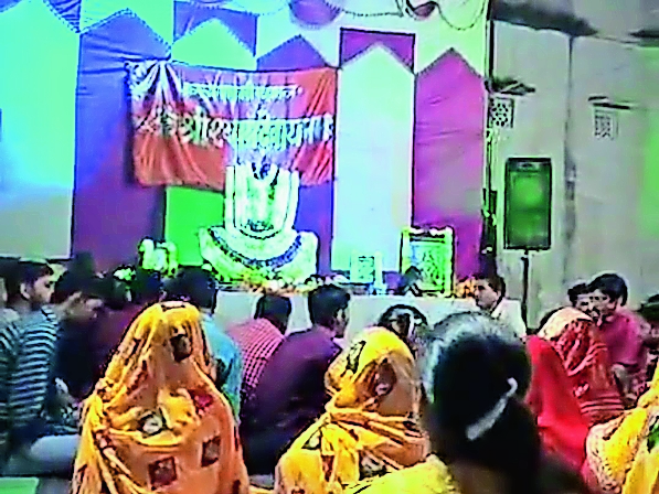 Baba Shyam's Phool Bungalow tableau decorated in Phag Festival ...