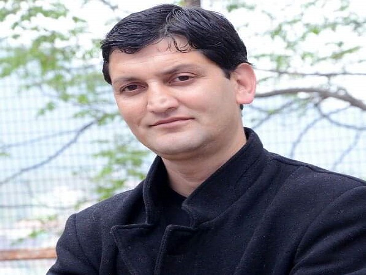 CM सुक्खू से नजदीकियों का मिला ईनाम; NSUI से लेकर कांग्रेस में विभिन्न पदों  पर किया काम | Advocate Mukesh Sharma appointed Non official member in  Joginder central Cooperative bank solan |