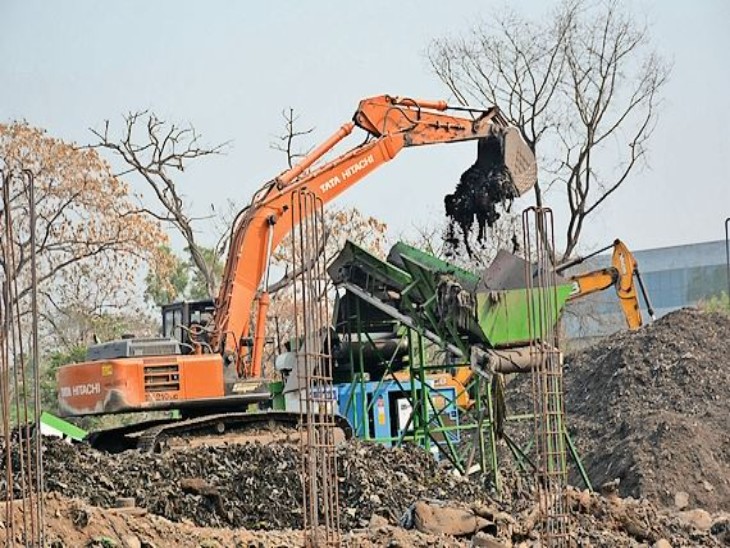 Garbage Leveled Garbage dumping site is being leveled in Marine Drive, treatment plant ...