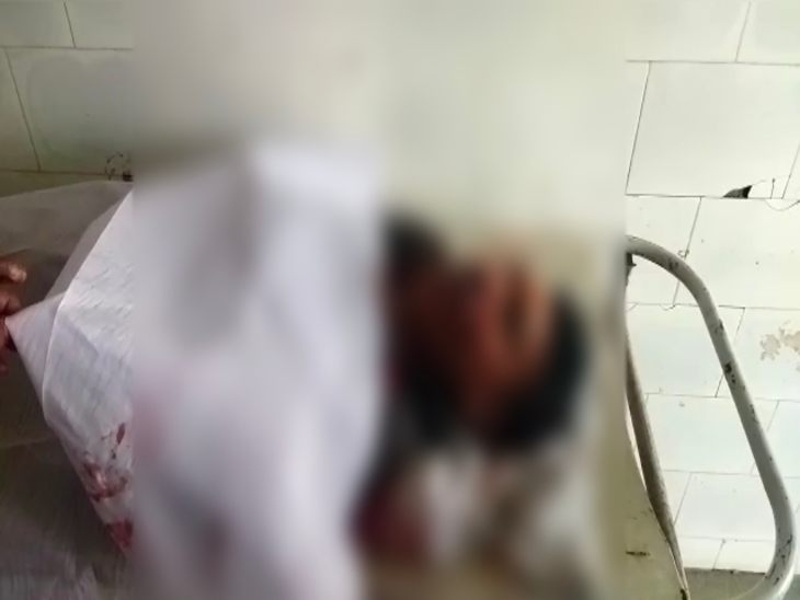 मृतक रामशरण कश्यप के शव का पोस्टमॉर्टम कराकर उसे परिजनों को सौंप दिया गया है।