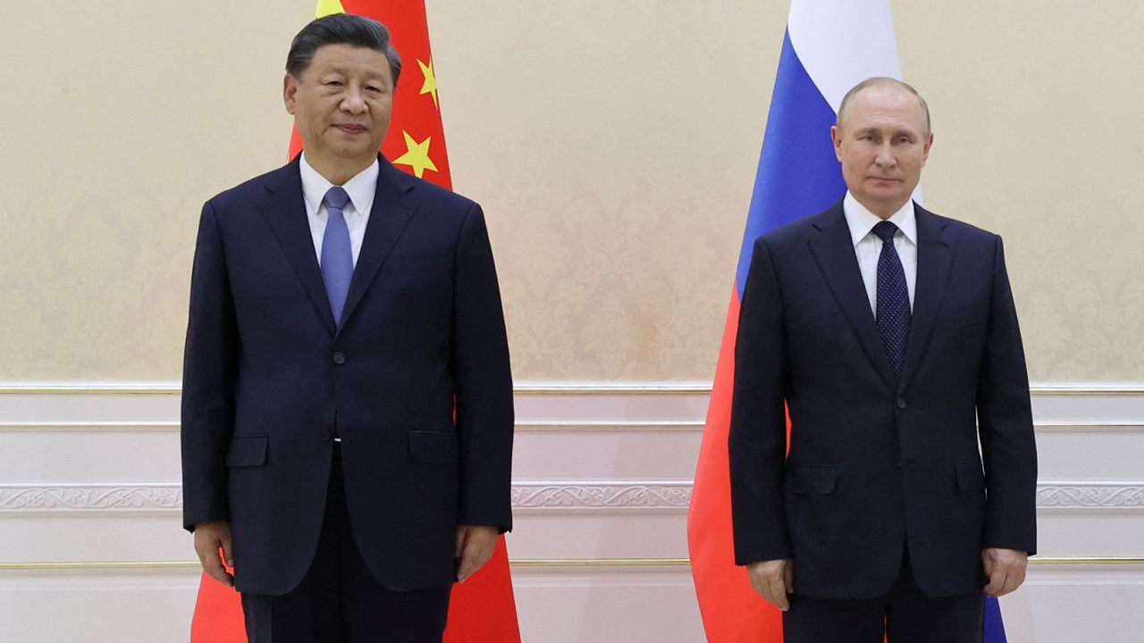 सितंबर 2022 में समरकंद में हुई SCO बैठक में शी जिनपिंग और पुतिन की मुलाकात हुई थी।