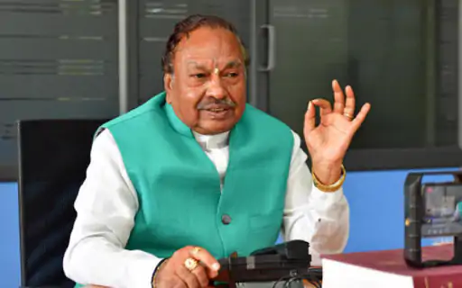 कर्नाटक के पूर्व मंत्री ईश्वरप्पा ने कहा कि इस घटना से लोकतंत्र के लिए गंभीर खतरा पैदा हो गया है।